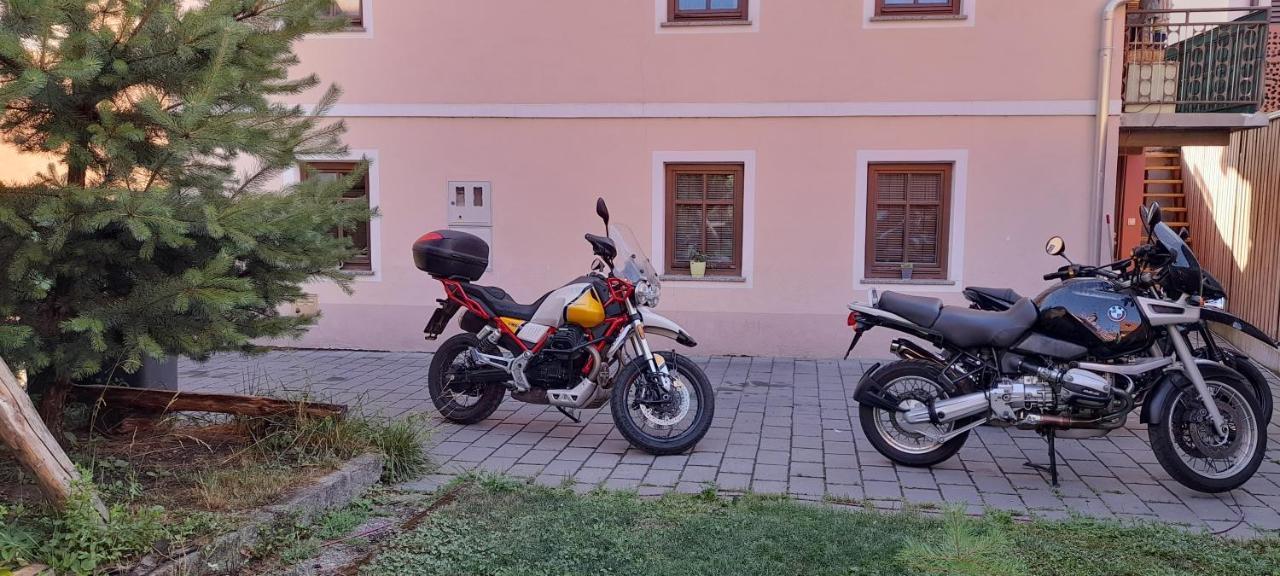 Apartment Slovan Skofja Loka Bagian luar foto
